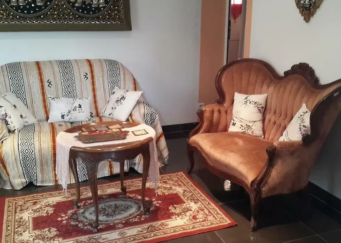 Lovely House Apartment *